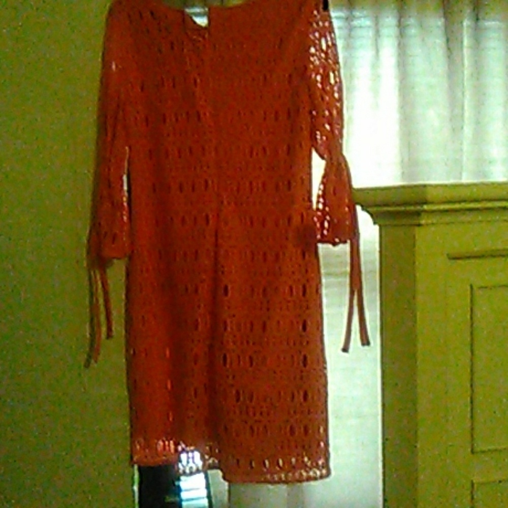 Dress - Picture 2 of 3